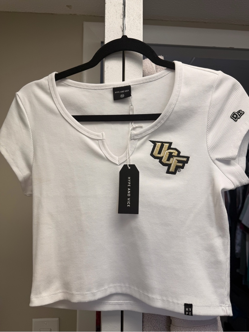 HYPE AND VICE White UCF Ribbed Scoop Crop Top
